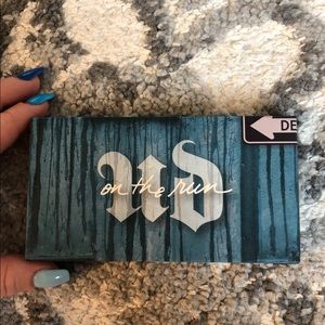 Urban Decay eyeshadow palette